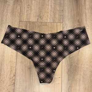 PINK Victoria’s Secret No Show Thong Panty